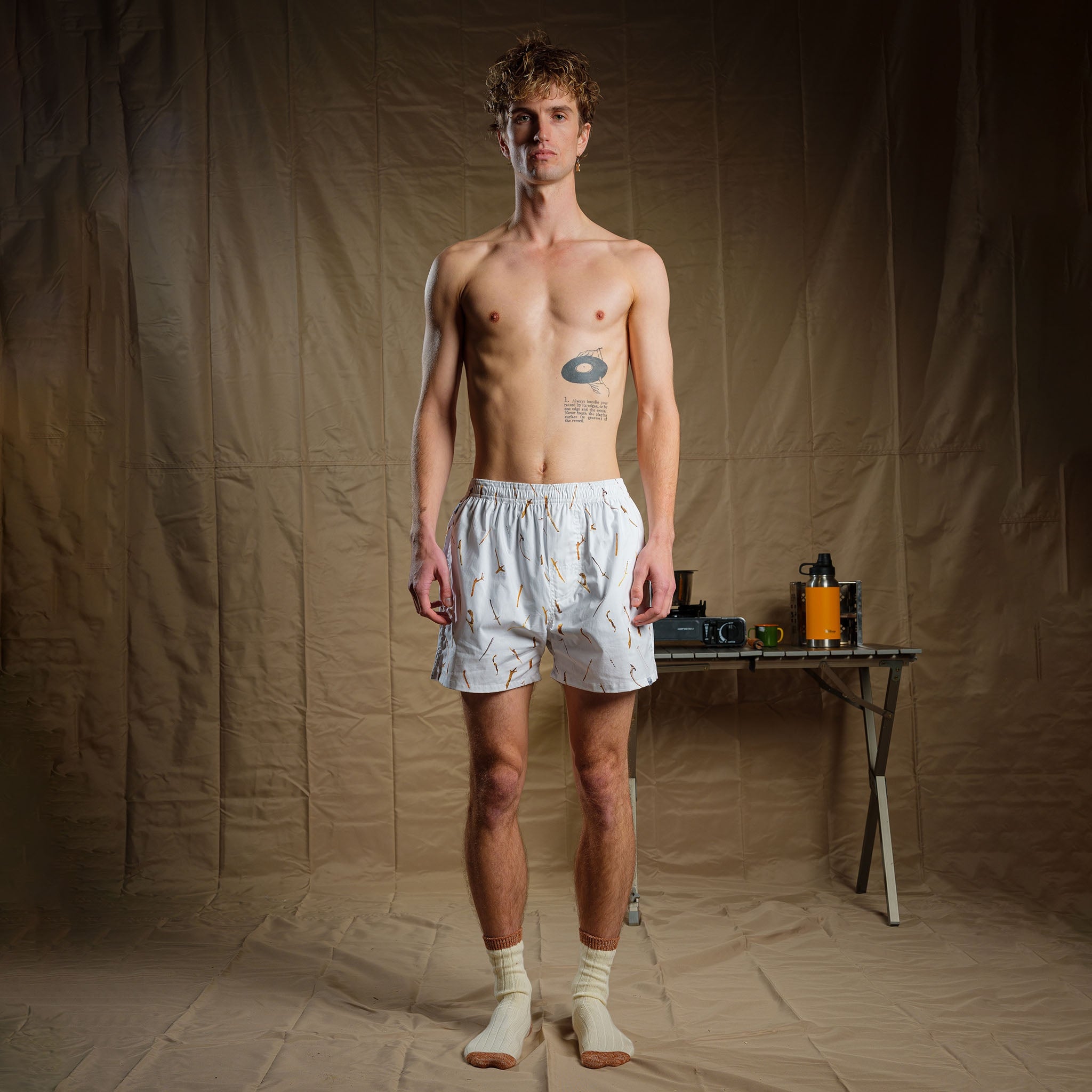 Jesse: 6'2 wearing size L.